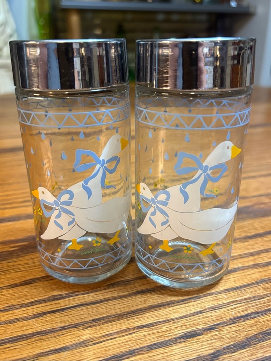 Anchor Hocking Other - Vintage Anchor Hocking Geese Salt and Pepper Shakers Farm Country Goose